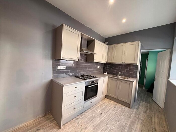 3 Bedroom Terraced House To Rent In Woolmer Road, Nottingham, Nottinghamshire, NG2