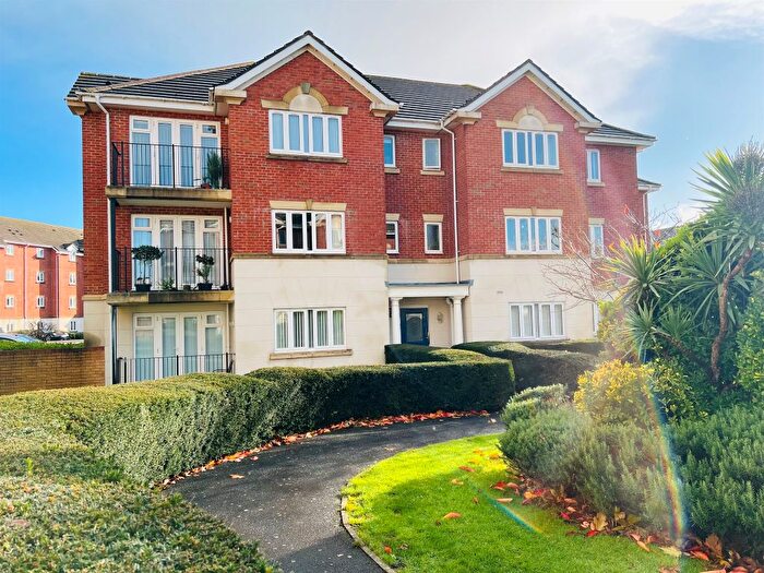 2 Bedroom Flat For Sale In Hermes Court, Gosport, PO12