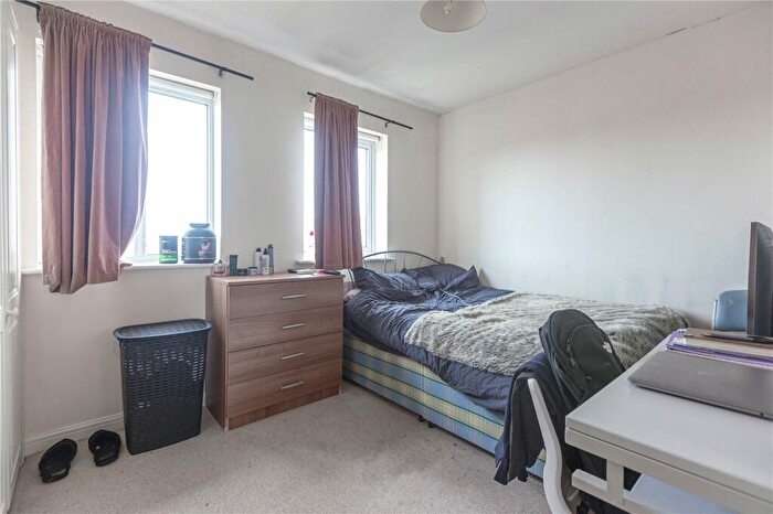 4 Bedroom Terraced House To Rent In Shakespeare Avenue, Horfield, Bristol, BS7