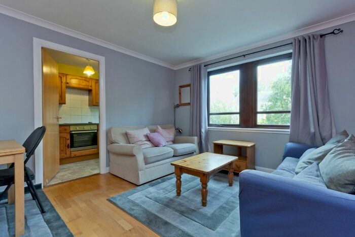 2 Bedroom Flat To Rent In Canal Place, Aberdeen, AB24