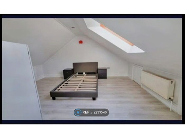 2 Bedroom Flat To Rent In Frith Road, London, E11