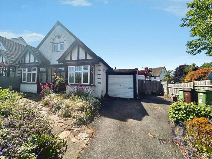 3 Bedroom Bungalow For Sale In Sandy Lane South, Wallington, SM6