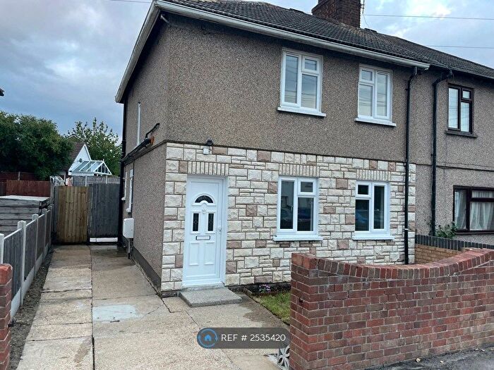 3 Bedroom Semi-Detached House To Rent In Hathaway Road, Grays, RM17