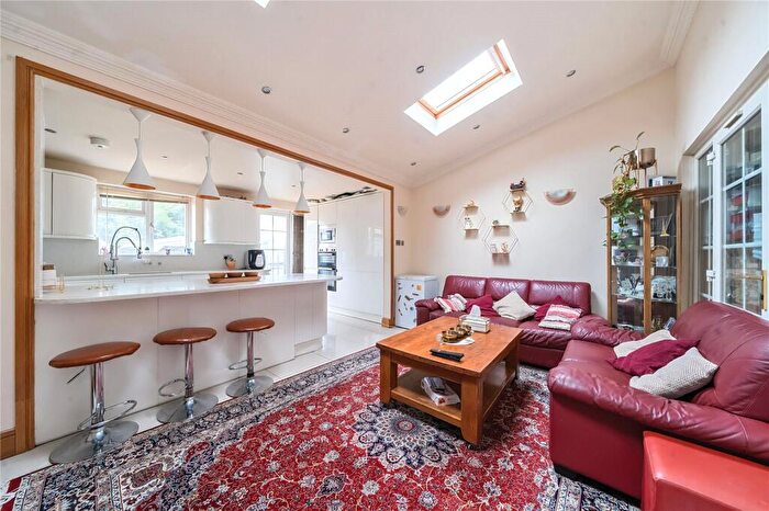 5 Bedroom Semi-Detached House For Sale In Cleveland Gardens, London, NW2