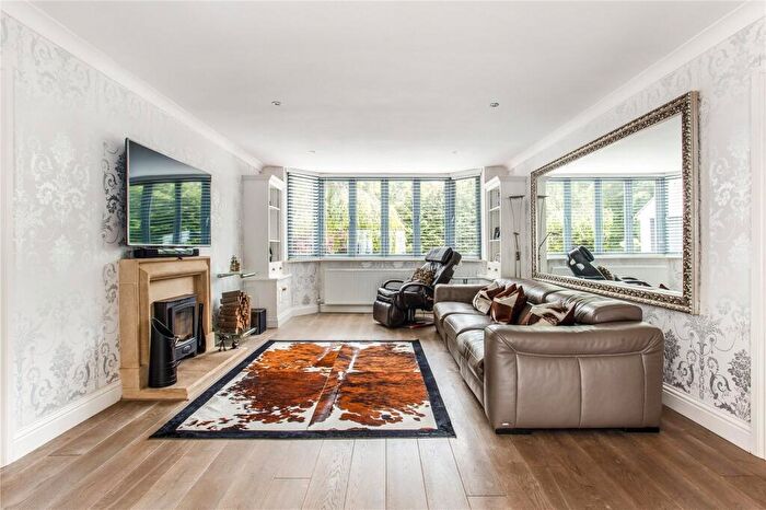 5 Bedroom Detached House For Sale In Harmer Green Lane, Welwyn, Hertfordshire, AL6