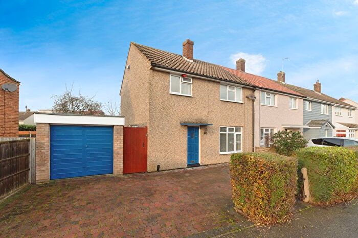 3 Bedroom End Terrace House For Sale In Kathleen Ferrier Crescent, Basildon, Essex, SS15