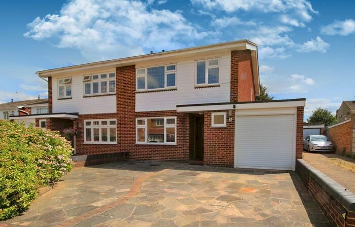 3 Bedroom Semi-Detached House To Rent In Susan Close, Romford, RM7