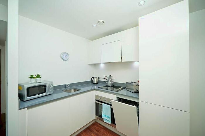 1 Bedroom Flat To Rent In Hagley Road, Edgbaston, Birmingham, B16