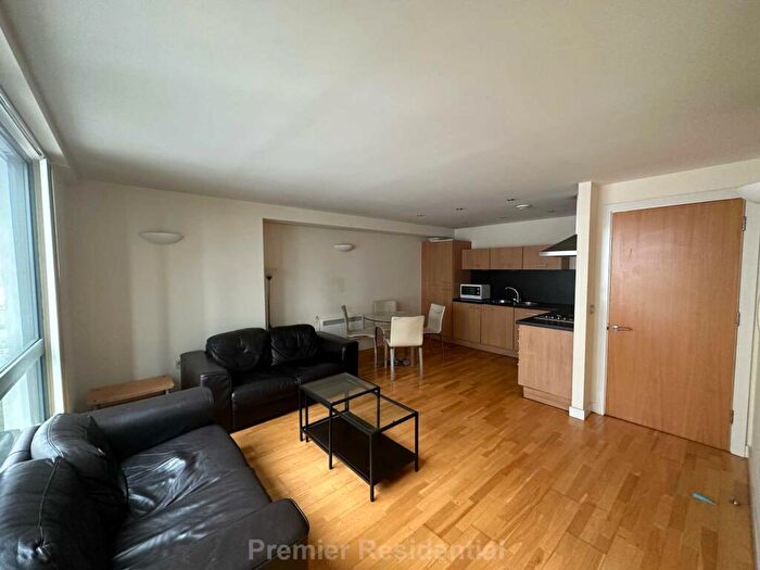 2 Bedroom Apartment To Rent In City Road East, Manchester, M15
