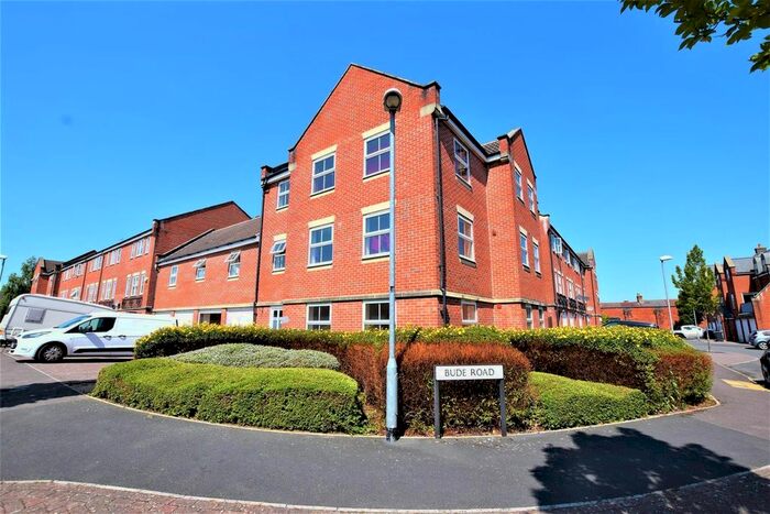 2 Bedroom Flat To Rent In Bude Road, Swindon, SN2