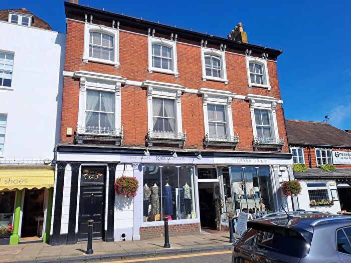 3 Bedroom Flat To Rent In The Green, Westerham, TN16