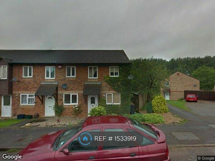 2 Bedroom End Of Terrace House To Rent In Pine Ridge, Northampton, NN3