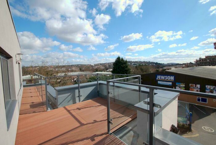 2 Bedroom Apartment To Rent In King Edwards Court, Walnut Tree Close, Friary And St Nicolas, GU1