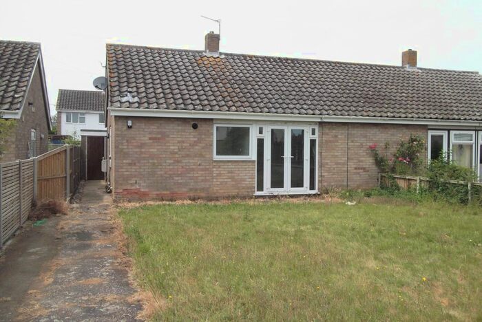 2 Bedroom Semi-Detached Bungalow To Rent In Orchard Way, Wymondham, NR18