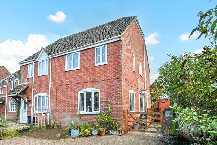 3 Bedroom Semi-Detached House For Sale In Sands Close, Rowde, Devizes, Wiltshire, SN10