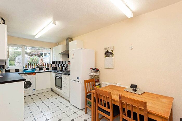 4 Bedroom Property To Rent In Carlwell Street, Tooting, London, SW17