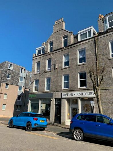 2 Bedroom Flat To Rent In Northfield Place, First Left Flat, AB25