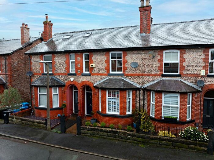 3 Bedroom Terraced House For Sale In Lilac Road, Hale, WA15