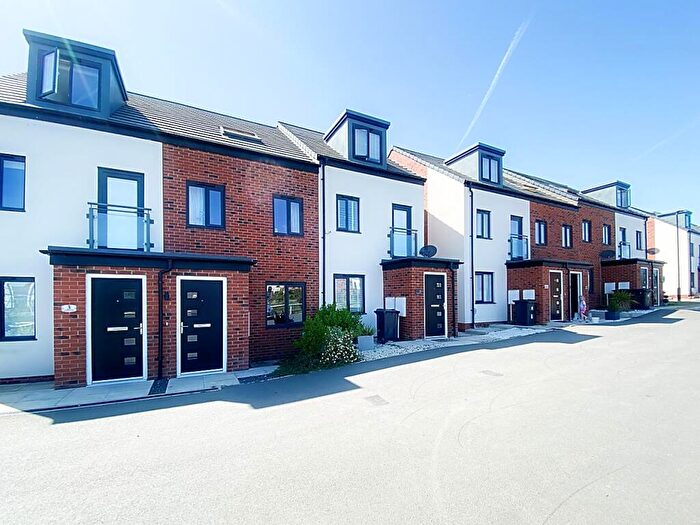 3 Bedroom Terraced House For Sale In Coalfield Way, Wallsend, NE28