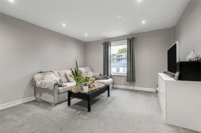 1 Bedroom Flat To Rent In Oakfield Road, Croydon, CR0