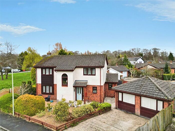 4 Bedroom Detached House For Sale In Old Chirk Road, Gobowen, Oswestry, Shropshire, SY11