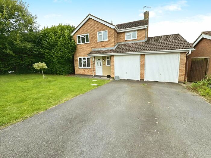 4 Bedroom House To Rent In Woodpecker Drive, Lfe, Leicester, LE3