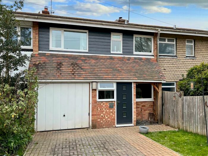 3 Bedroom Terraced House For Sale In Farm Road, Hamstreet, Ashford, TN26