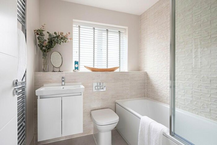 3 Bedroom End Of Terrace House For Sale In Donald Campbell Way, Off Buckler Ride, Crowthorne, RG45