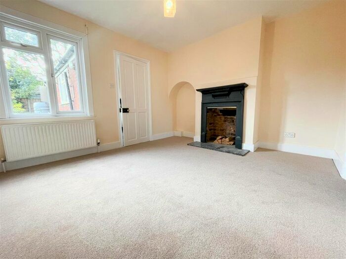 4 Bedroom Property To Rent In Malting Lane, Orsett, Grays, RM16