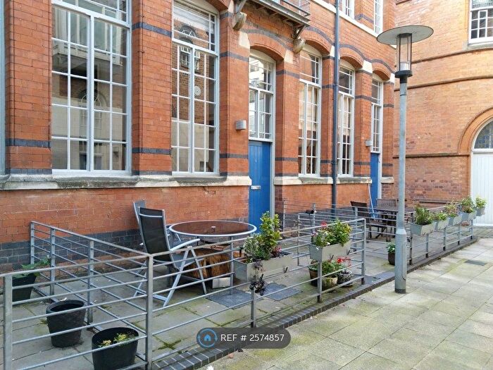 2 Bedroom Terraced House To Rent In Scholars Gate, Birmingham, B1