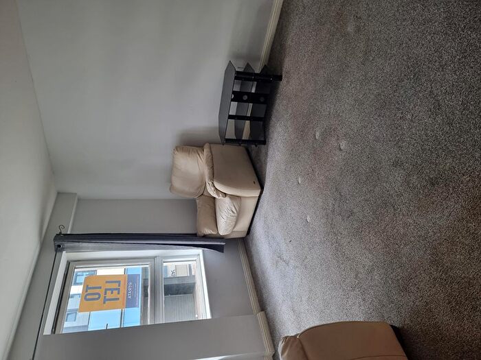 2 Bedroom Flat To Rent In Wallace Street, Glasgow, G5