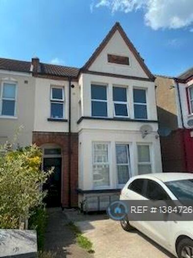 2 Bedroom Flat To Rent In Satanita Road, Westcliff-On-Sea, SS0