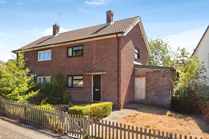 2 Bedroom Semi Detached House For Sale In Whistler Road, Tonbridge, TN10