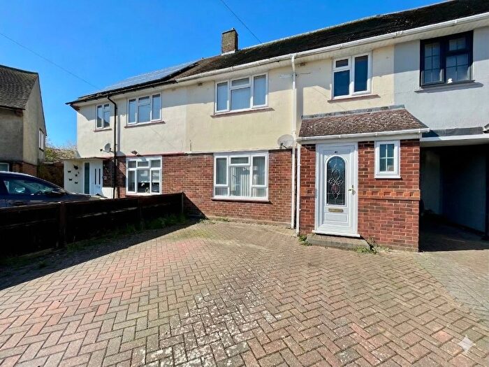 3 Bedroom Terraced House For Sale In Northdrift Way, Luton, Bedfordshire, LU1
