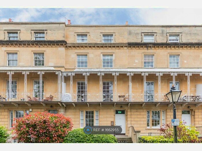 2 Bedroom Flat To Rent In Oakfield Road, Clifton, Bristol, BS8