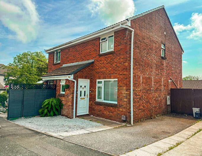 3 Bedroom Semi-Detached House For Sale In Haytor Avenue, Roselands, Paignton, TQ4