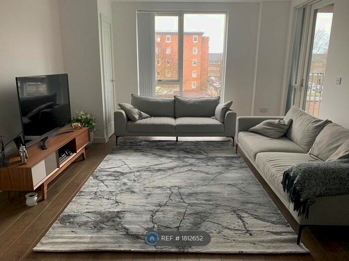 2 Bedroom Flat To Rent In Kennard Apartments, London, SE18