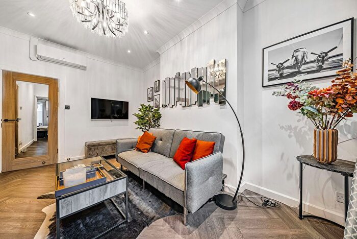 2 Bedroom Flat To Rent In Alderney Street, Pimlico, London, SW1V