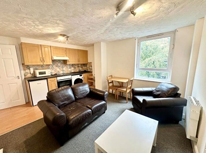 1 Bedroom Flat To Rent In Woodborough Road, Nottingham, NG3