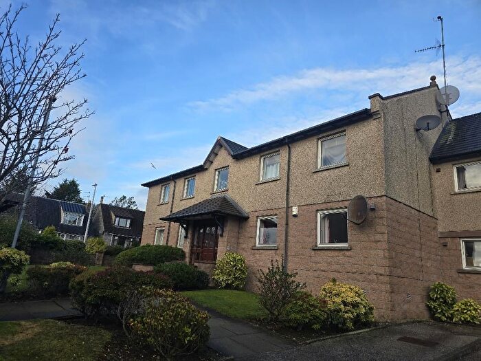 2 Bedroom Flat To Rent In Hilton Heights, Woodside, Aberdeen, AB24