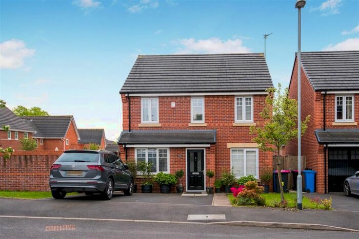 3 Bedroom Detached House To Rent In Borchardt Drive, Swinton, Manchester M27