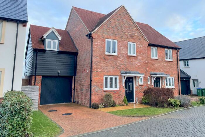3 Bedroom Semi-Detached House For Sale In Haddenham, Buckinghamshire, HP17