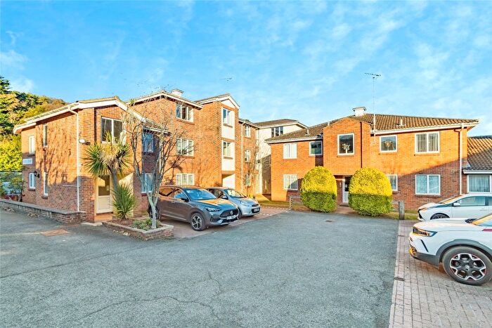 1 Bedroom Flat For Sale In Totnes Road, Paignton, Devon, TQ3