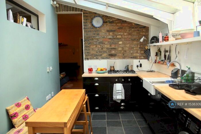 1 Bedroom Flat To Rent In Milton Road, London, SE24