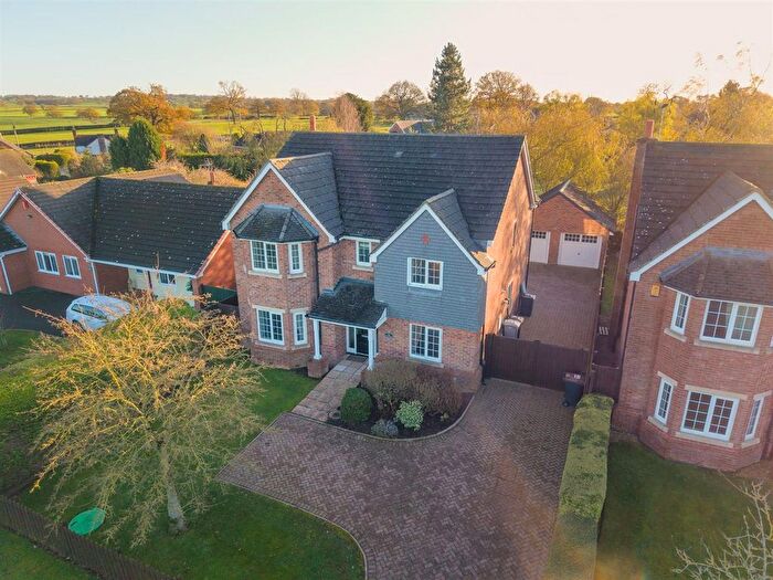 5 Bedroom Property For Sale In Woore Road, Audlem, CW3