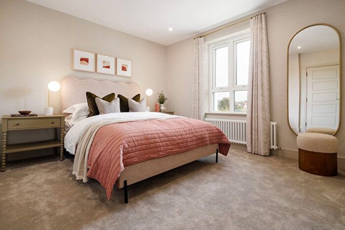1 Bedroom Town House For Sale In Bicknell Way, London, SW17