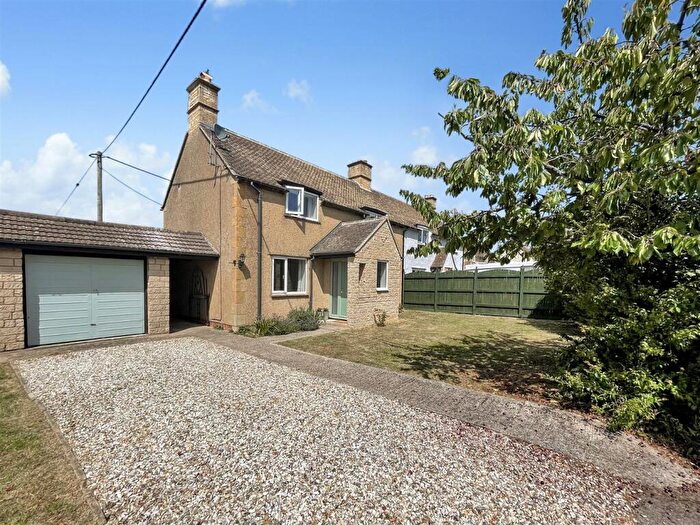 3 Bedroom Semi-Detached House For Sale In Granbrook Lane, Mickleton, GL55