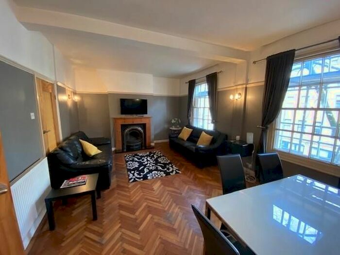 2 Bedroom Flat To Rent In Westgate Street, Cardiff CF10
