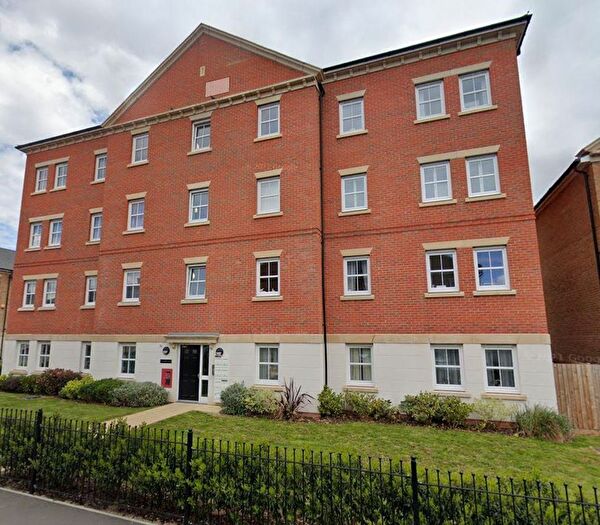 2 Bedroom Flat To Rent In Crimson Road, Erith, DA8