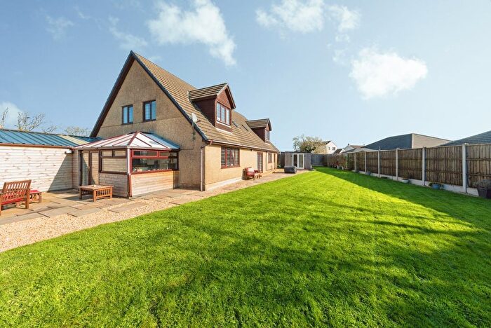 5 Bedroom Detached House For Sale In Carway, Kidwelly, Carmarthenshire, SA17